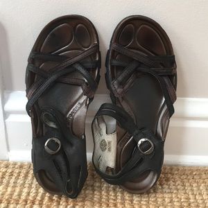 Keen Naples Strappy Black & Brown Sandals 8.5